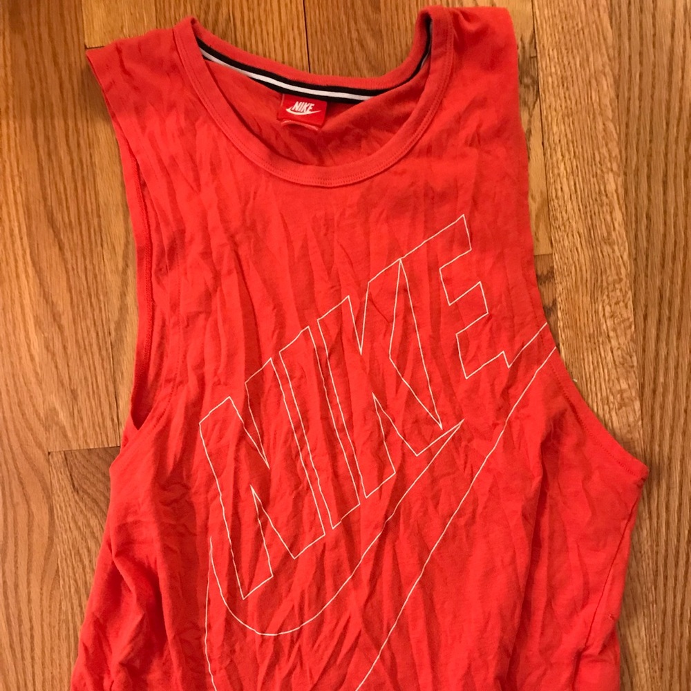 Nike tank